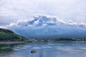 japan, mountain, volcano-4287832.jpg